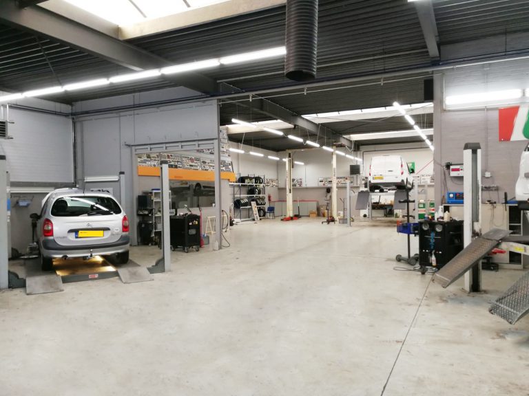Autobedrijf Nuitermans diagnoseapparatuur voor autostoring verhelpen in Breda